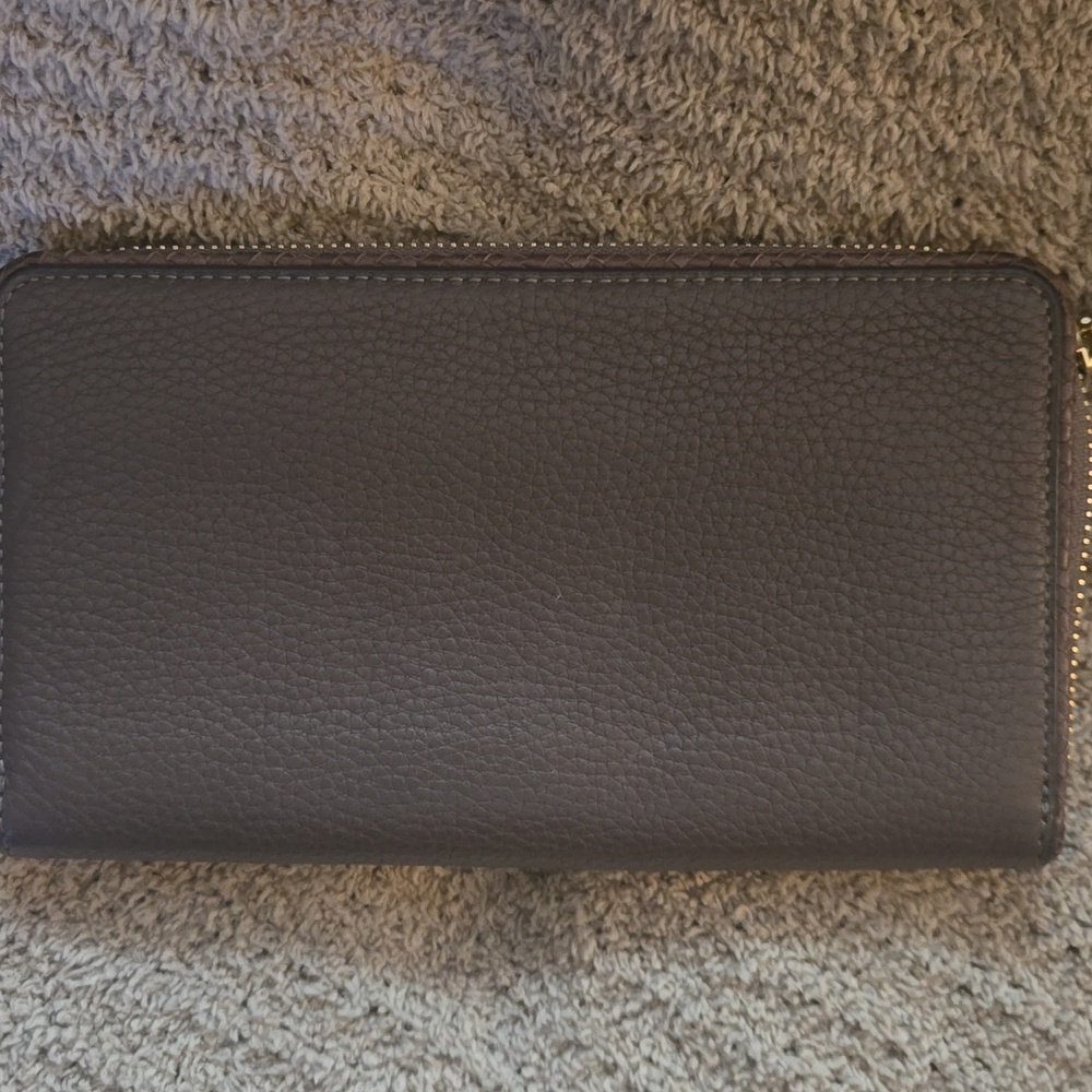 Tory Burch Wallet - Picture 3 of 4